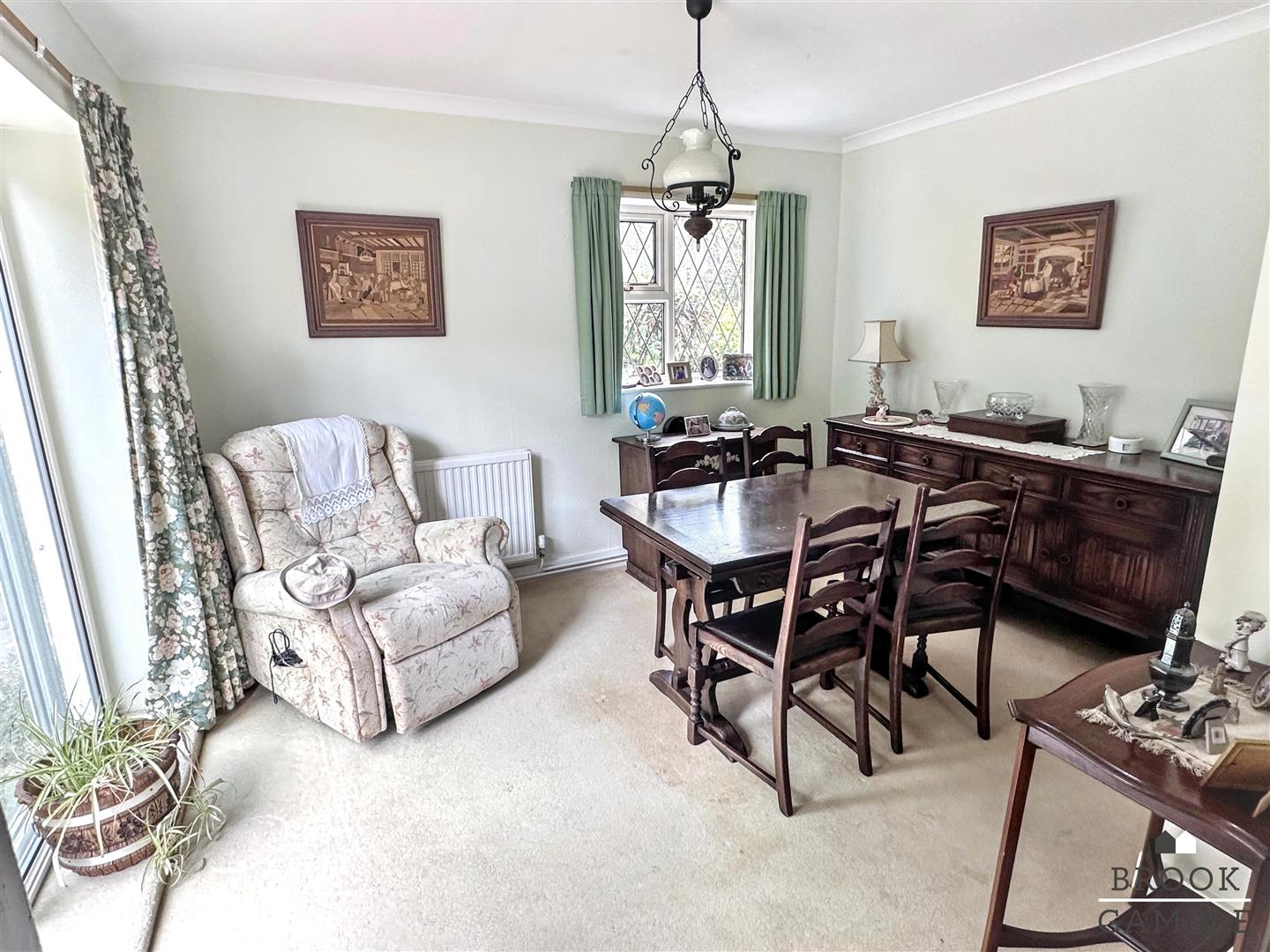 2 Bedroom House. Church Street in Eastbourne,  8